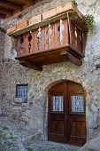 24_Balcone e portone